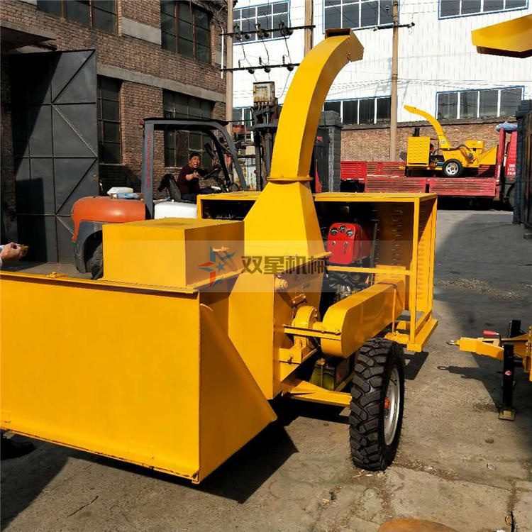 <a href='http://hbmcsl.com' target='_blank'><span><a href='http://hbmcsl.com/1/229.html' target='_blank'><span>樹(shù)枝粉碎</span></a>機(jī)</span></a>客戶發(fā)貨現(xiàn)場(chǎng)