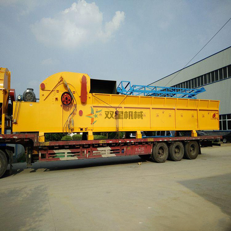 <a href='http://hbmcsl.com/4/231.html' target='_blank'><span>模板破碎機(jī)</span></a>1600型設(shè)備發(fā)貨現(xiàn)場