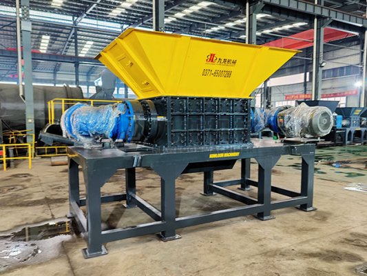 要了解木材撕碎機(jī)樹枝粉碎機(jī)廠家經(jīng)常出現(xiàn)的小問題