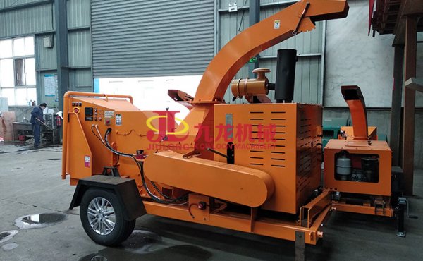 樹枝粉碎機(jī)不同的樹枝粉碎機(jī)廠家型號處理的量也不同