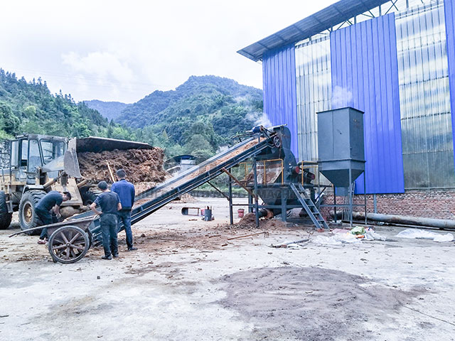 木材粉碎機(jī)的使用能<a href='http://hbmcsl.com' target='_blank'><span><a href='http://hbmcsl.com/1/229.html' target='_blank'><span>樹枝粉碎</span></a>機(jī)</span></a>將綠化廢棄物更好的處理