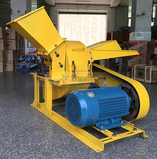 山東鋸末粉碎機(jī)如<a href='http://hbmcsl.com' target='_blank'><span><a href='http://hbmcsl.com/1/229.html' target='_blank'><span>樹枝粉碎</span></a>機(jī)</span></a>何減少故障次數(shù)？